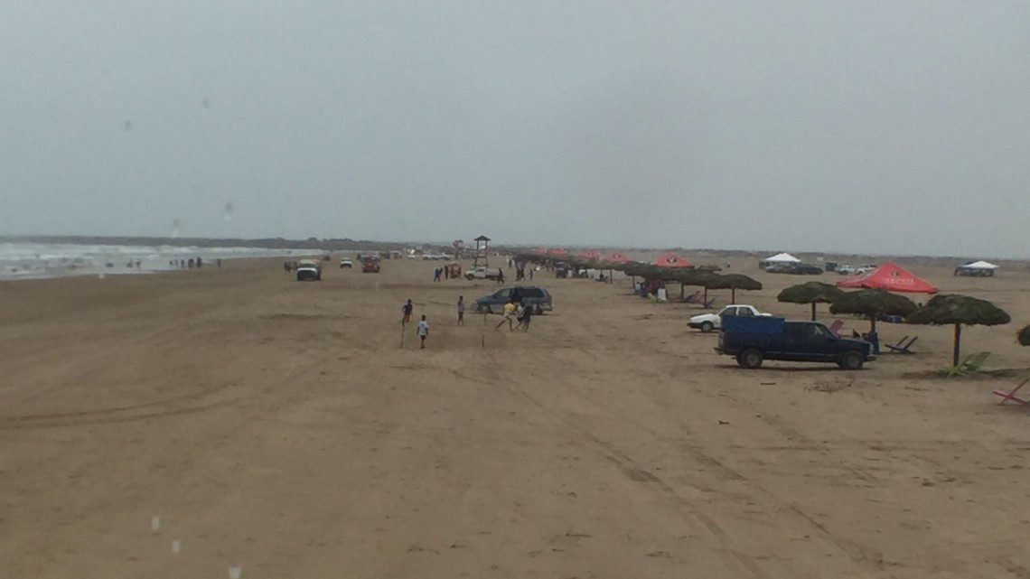 Poca afluencia en este Jueves Santo, a playa tesoro