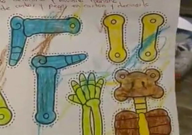 Padre de familia se queja de la "enriquecedora" tarea de su hija