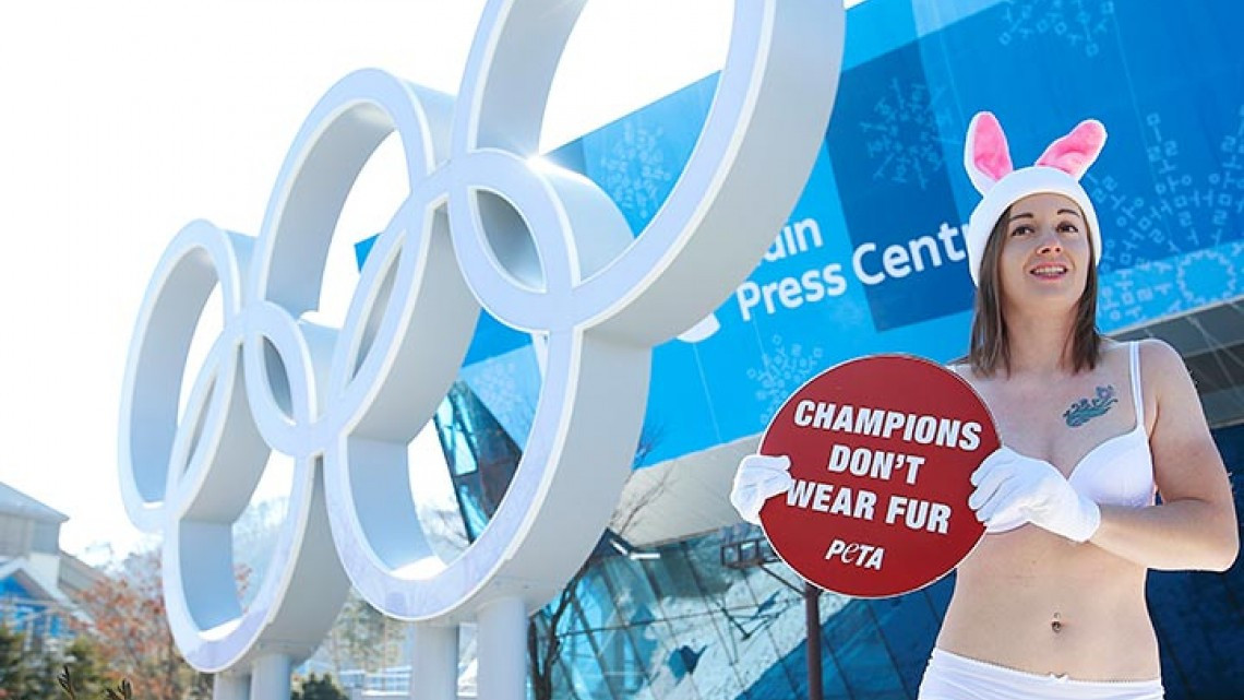 En lencería protestan a -16°C