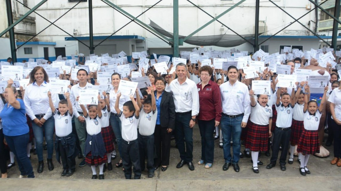 Suma Chucho Nader a más escuelas al programa de limpieza "Tampico Brilla"