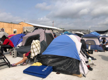 Analizan abogados casos de familias migrantes 