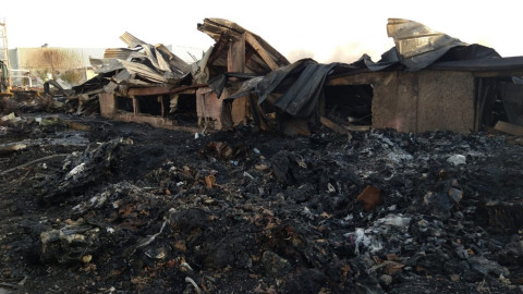 Abaten incendio tras casi 24 horas de maniobras en planta maquiladora 