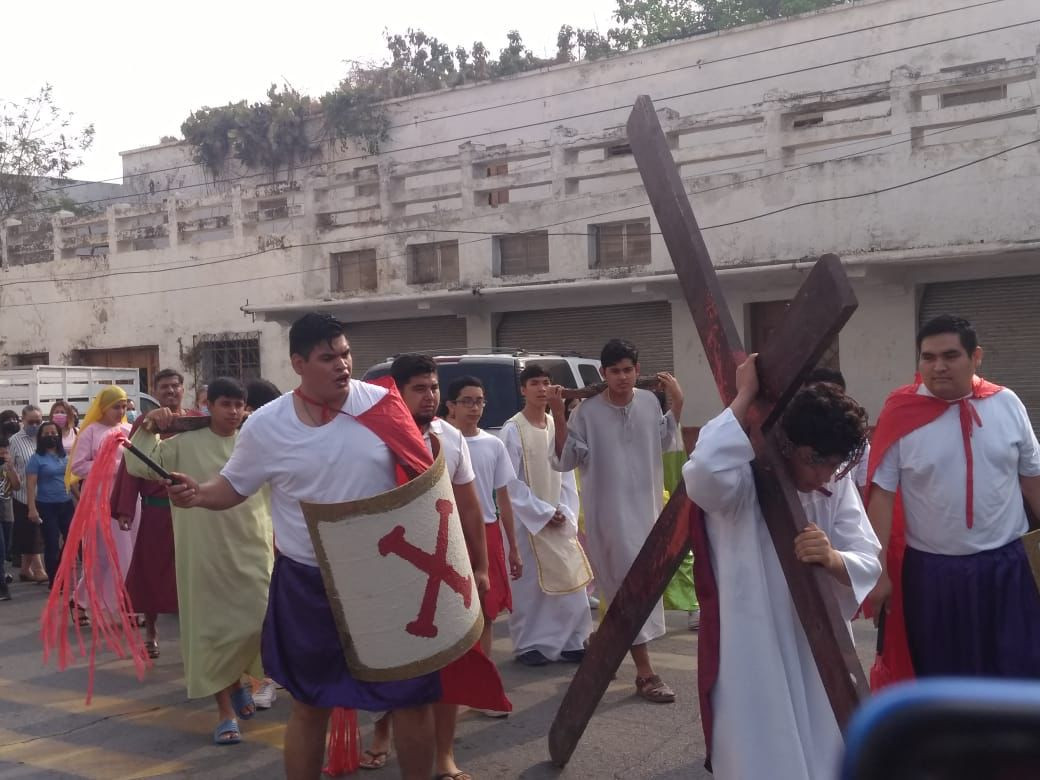 Realizan varios Viacrucis tras dos años de pandemia 