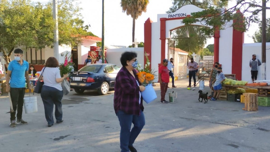 Limpieza de panteones terminará hasta Diciembre: Lalo Gattás