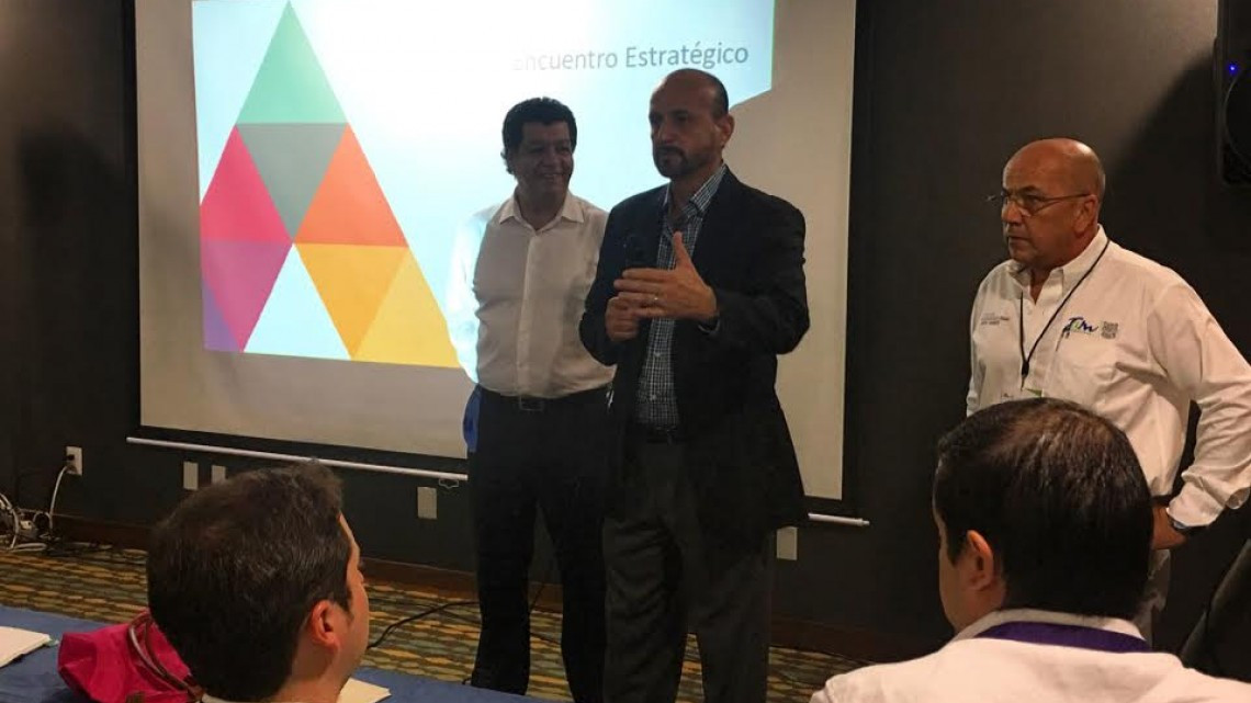 Sin precedentes reunión de Desarrollo Económico y empresarios