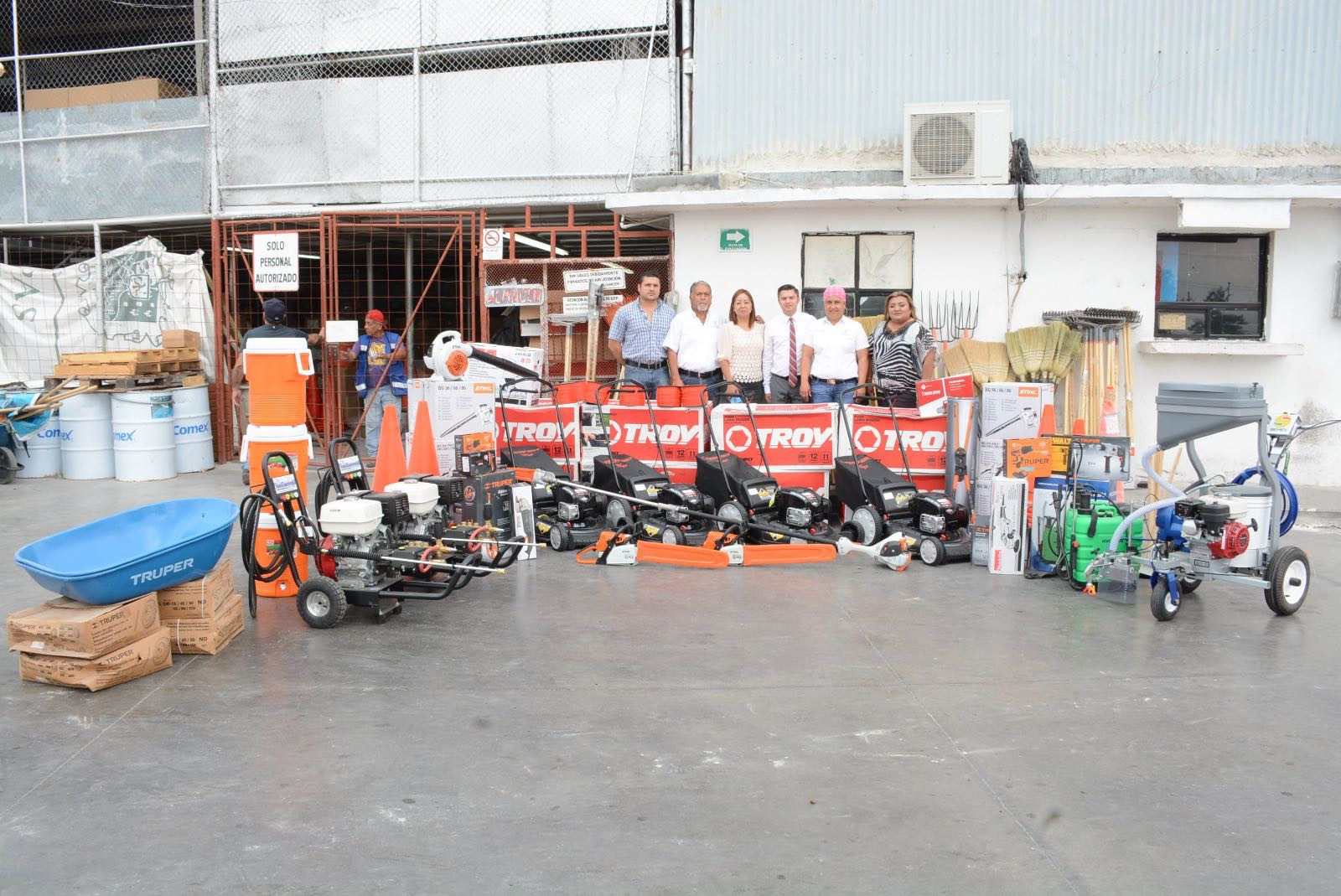 Entregan equipamiento a la Coordinación de Servicios Públicos Primarios