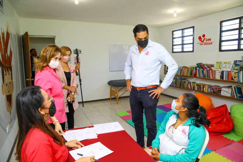 Más estudios y más mamografías para atender la lucha contra el cáncer de mama: Carlos Peña Ortiz.