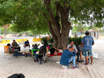 Se incrementa la presencia de “cubanos” en el Puente Nuevo 