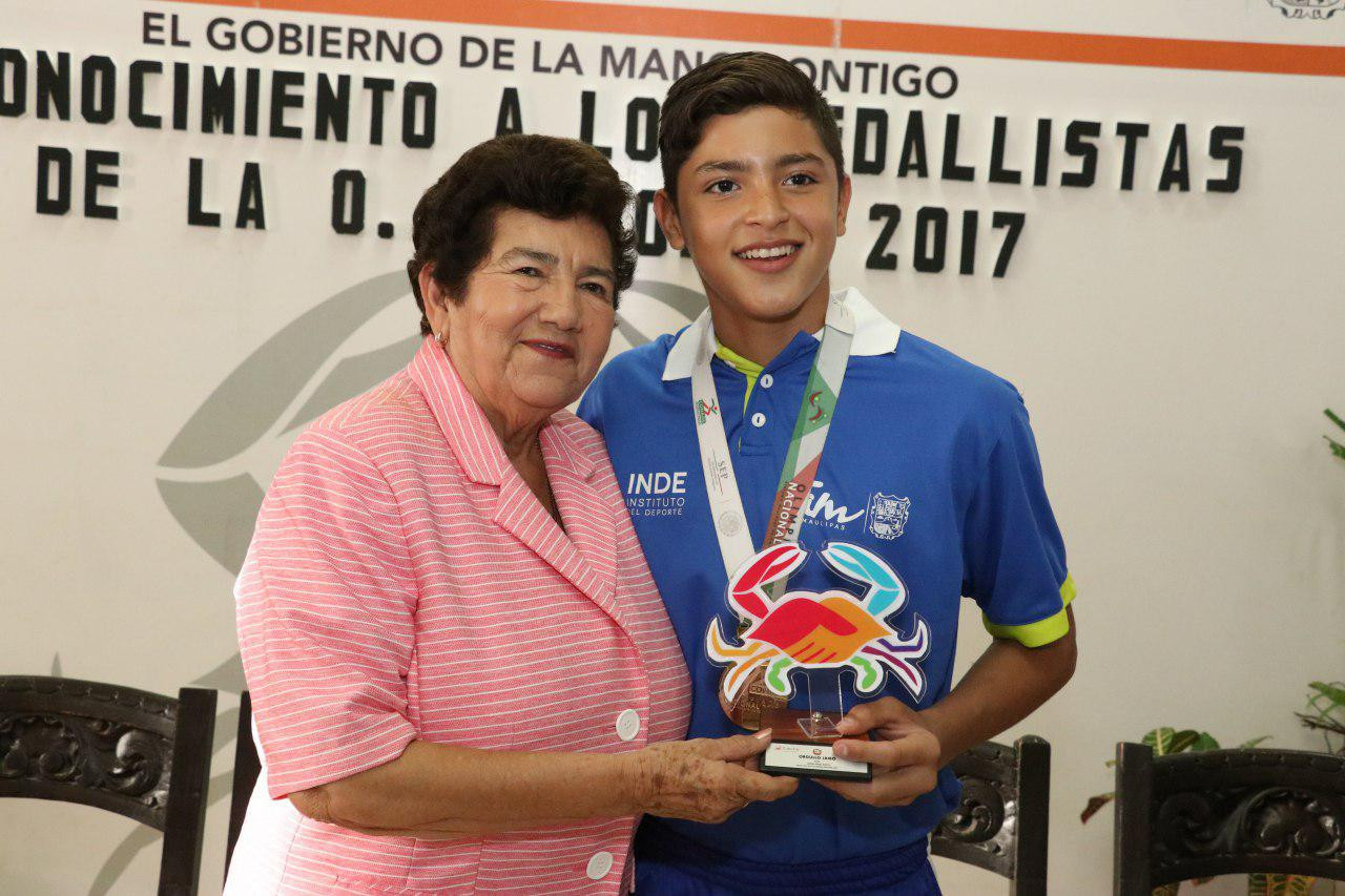 Reconoce Ayuntamiento de Tampico a medallistas de la Olimpiada Nacional 2017
