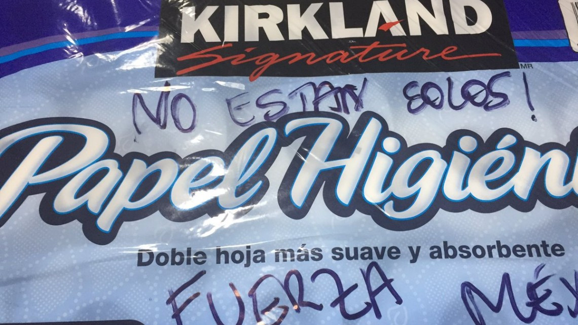 Envían víveres con lindos mensajes de aliento