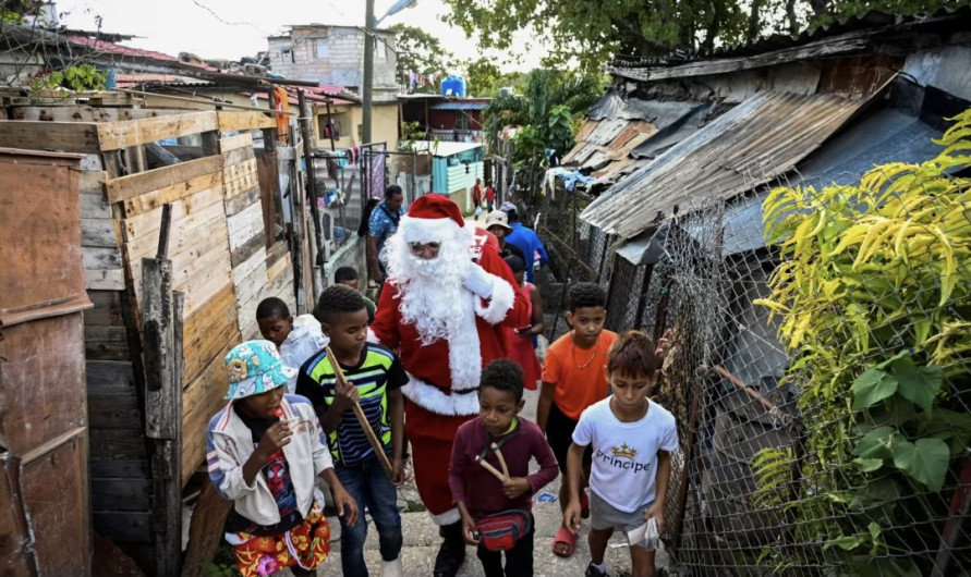 Santa Claus visita Cuba 
