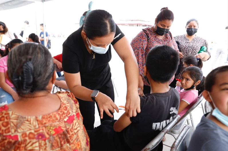 Lleva Gobierno Municipal jornada de vacunación a Colonia El Progreso; van más de 5 mil dosis aplicadas en el año