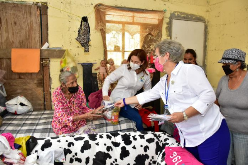 DIF Reynosa lleva los apoyos y programas hasta los domicilios de los beneficiados