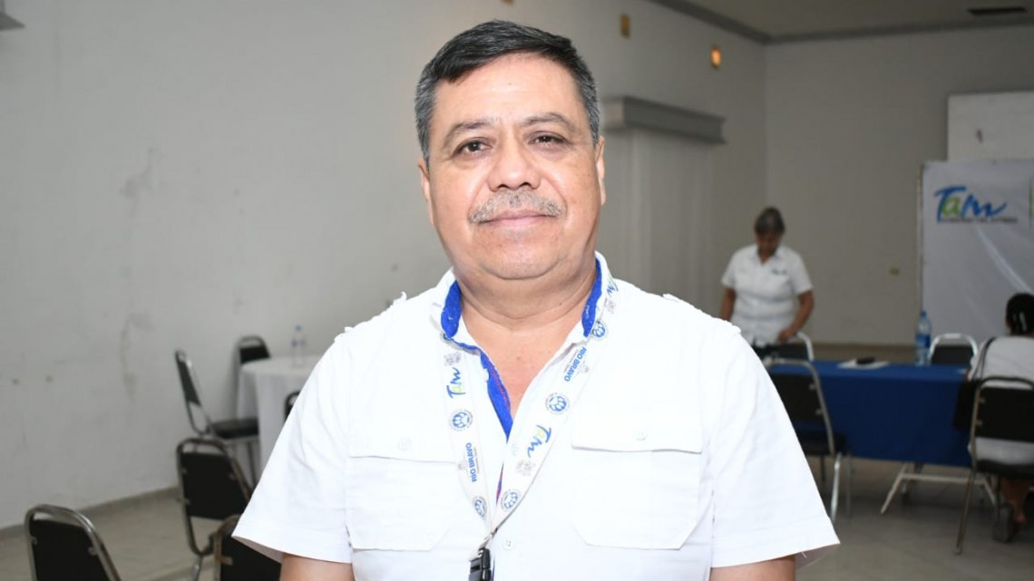 Apoya Gobierno Municipal en trámite de becas