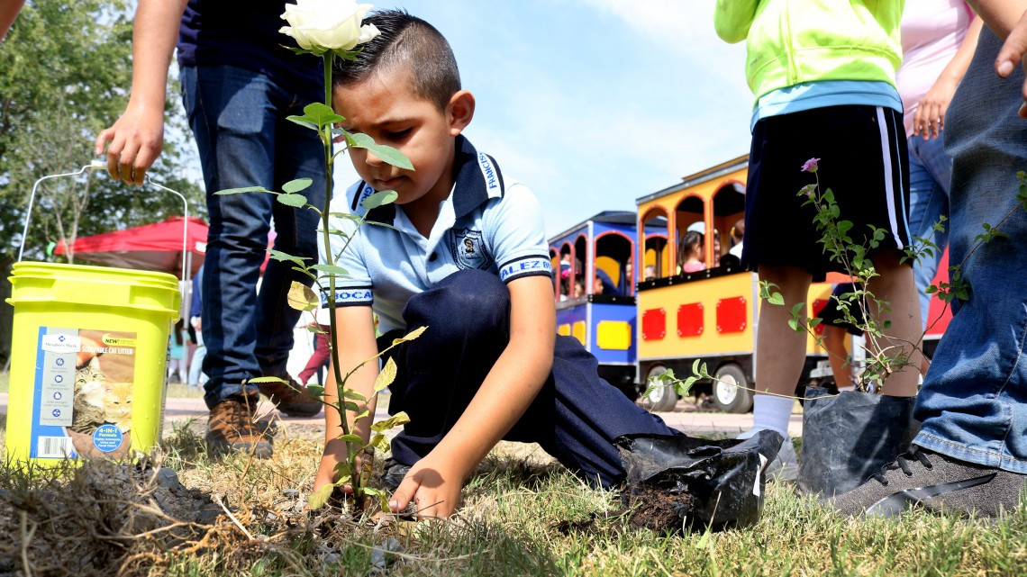Gobierno de Tamaulipas reforesta y entrega tambos para agua en el CEREDITAM