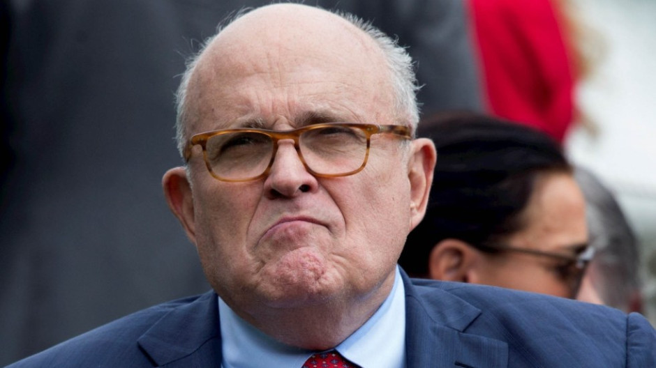 Abogado de Donald Trump da positivo a COVID-19 