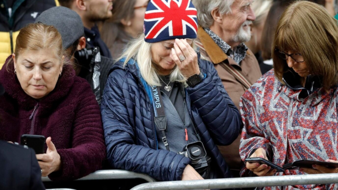 Funeral de la reina Isabel II: El féretro es trasladado al Castillo de Windsor 