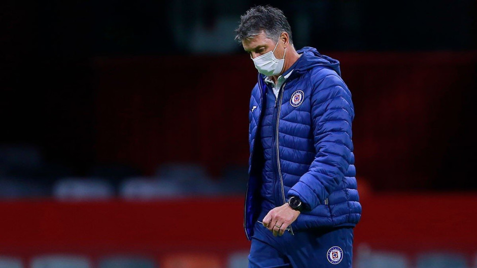 Robert Dante Siboldi anuncia su renuncia como DT del Cruz Azul