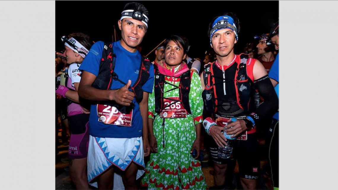 Rarámuri Lorena Ramírez obtiene el tercer lugar en ultramaratón europeo