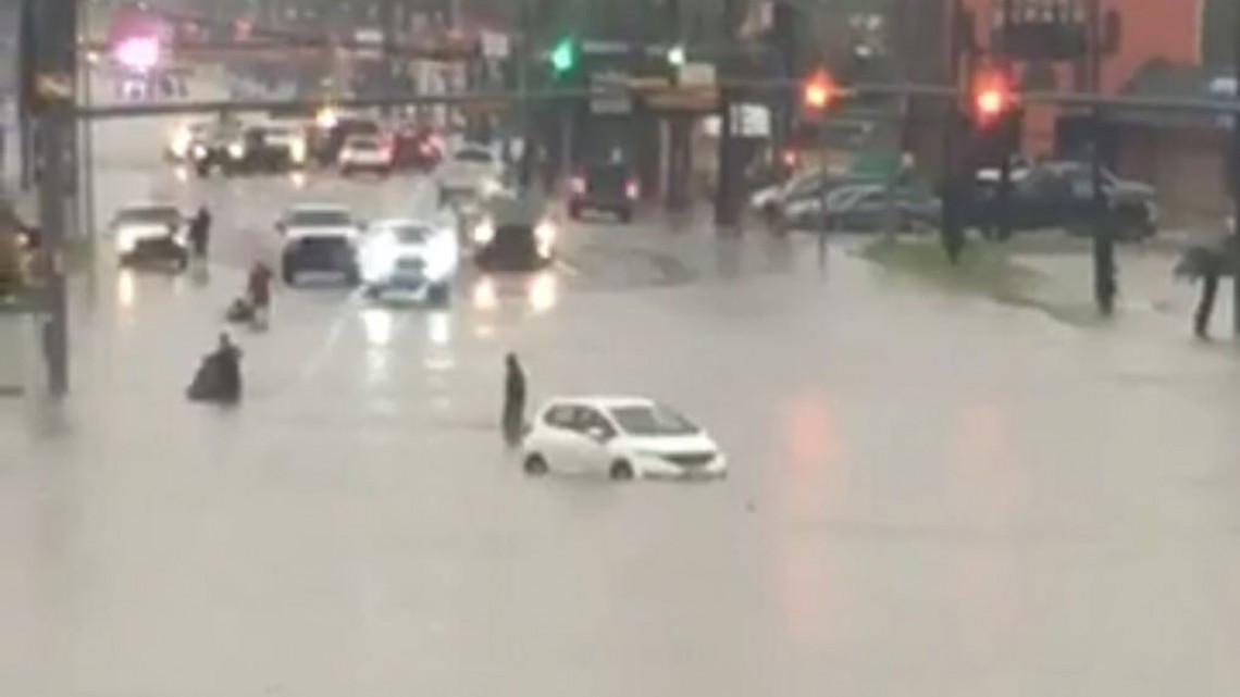 Lluvias provocan hundimientos en  calles de McAllen