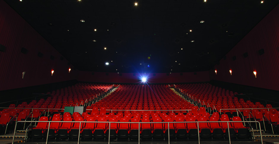 Cinemex se disculpa por supuesta discriminación a mujer trans