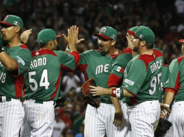 México logra 1er triunfo, pero no avanza en Clásico Mundial de Béisbol