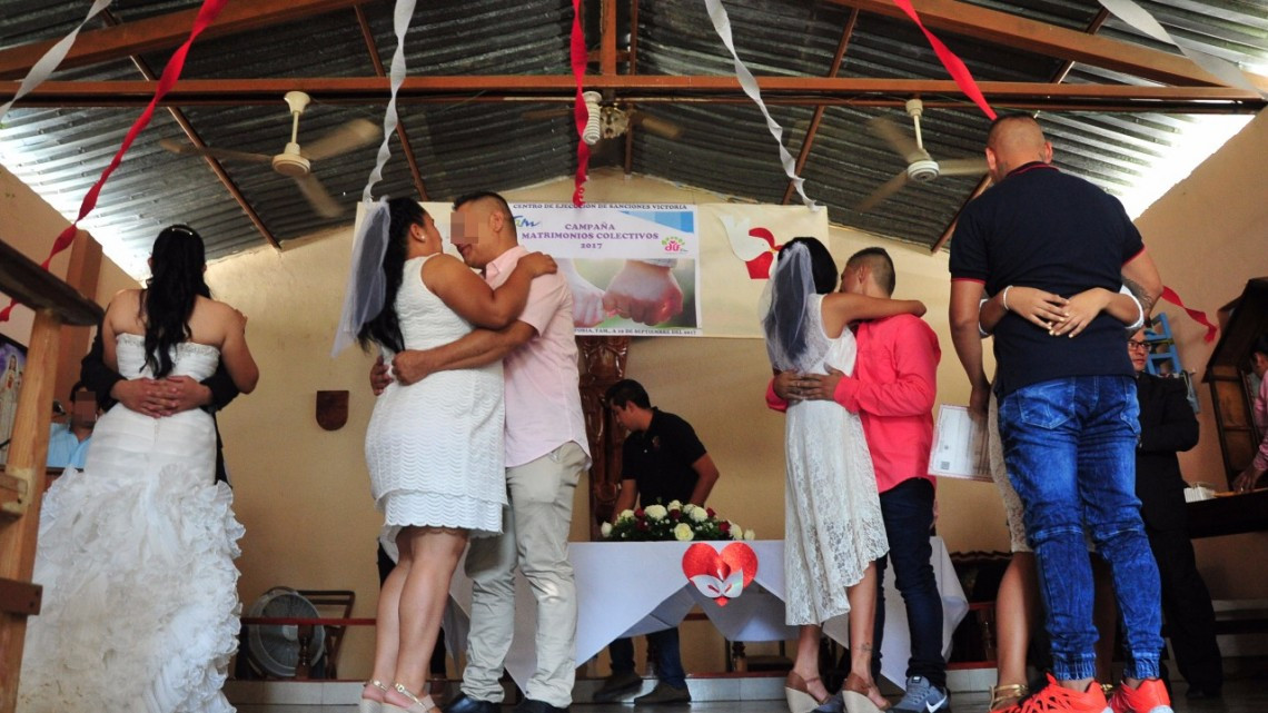 Realizan “Matrimonios Comunitarios 2017” en Cedes de Victoria