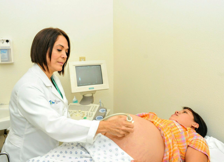 Atención gratuita a embarazadas fortalecerá economía familiar: SS