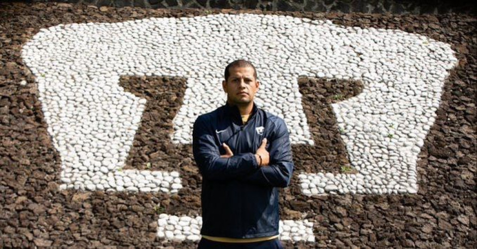 Jhonathan Lazcano nuevo DT de Pumas Femenil
