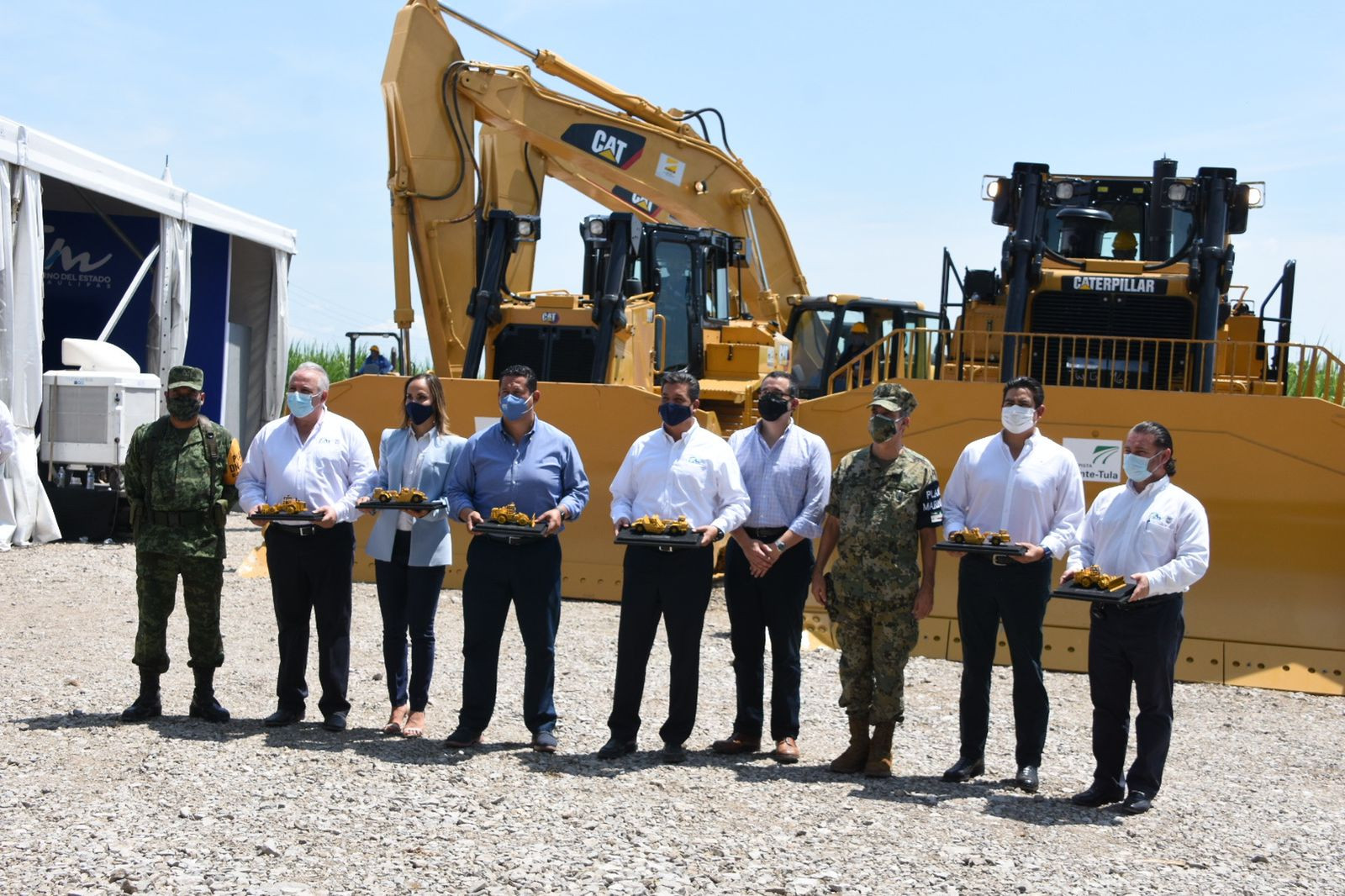 Dan banderazo al inicio de la carretera TAM-Bajío 