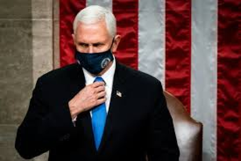 Afirman que Mike Pence asistirá a la toma de posesión de Biden