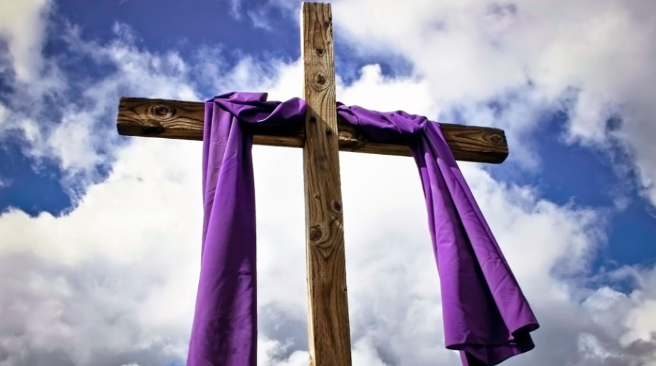 Inician neolaredenses cuaresma