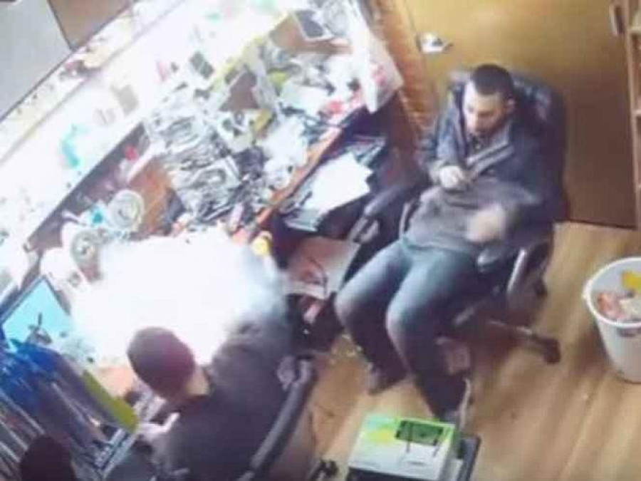 Un iPhone explotó en las manos de un joven