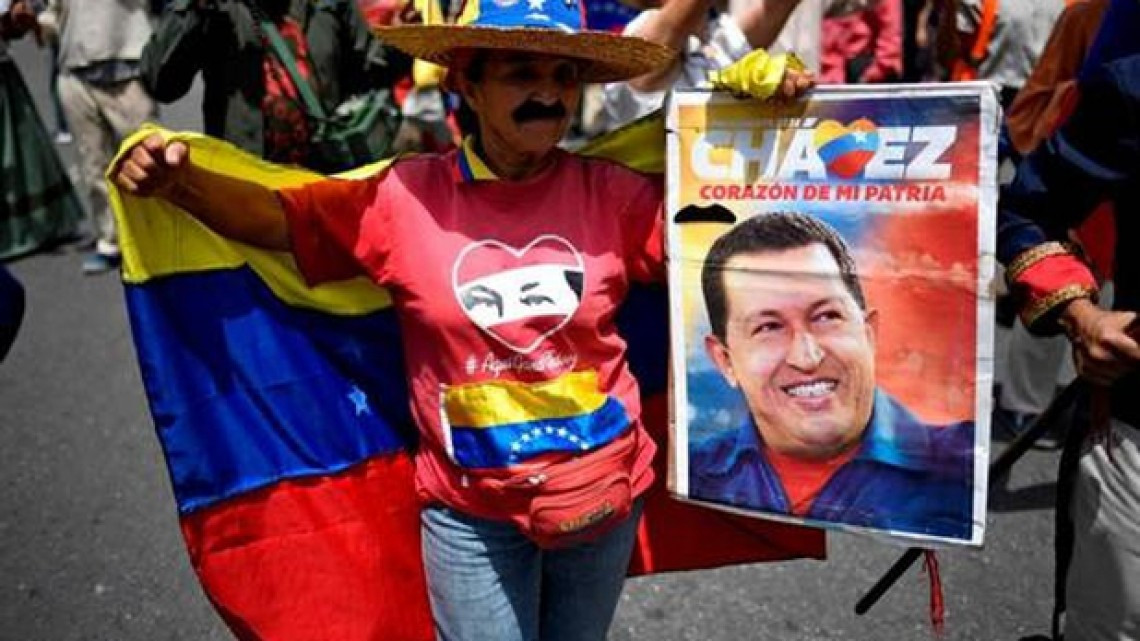 Venezolanos se manifiestan en apoyo a Maduro y rechazo al bloqueo de Trump