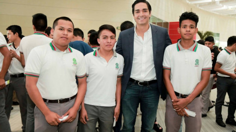 DIF da platicas y ofrece talleres para prevenir adicciones en jóvenes 