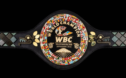 Cinturón Teotihuacán que disputarán Canelo y Plant está exhibido en CDMX