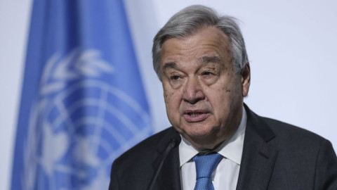 Guterres, tras hablar con Putin, dice que ve lejos la paz en Ucrania