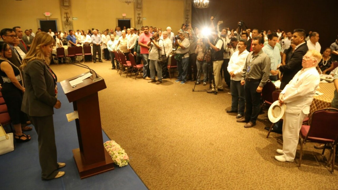 Administración pública recibe de ciudadanos mejores reglamentos