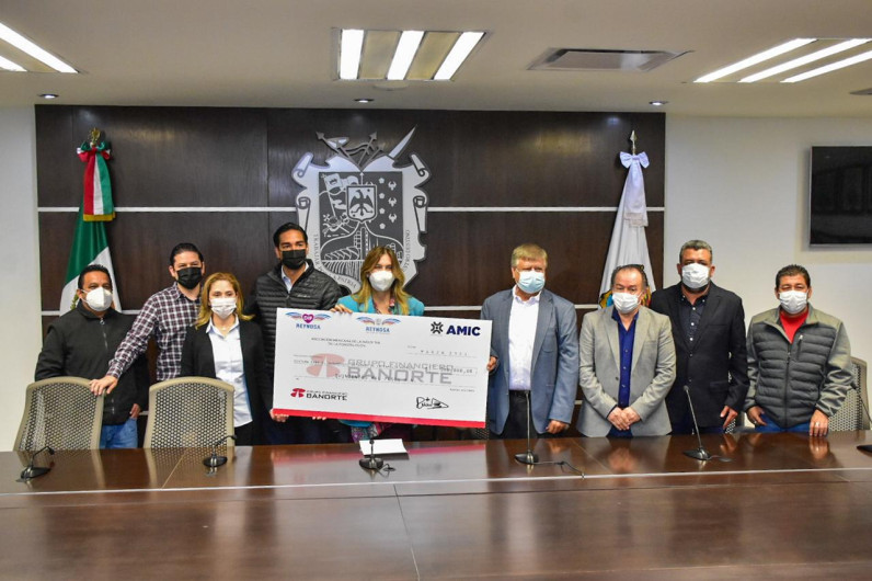 Reciben DIF Reynosa y Ayuntamiento donación de AMIC