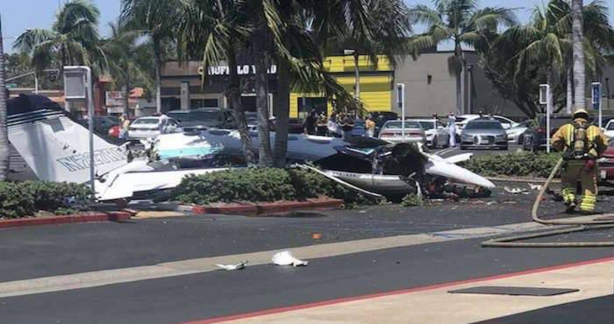 Cinco muertos en California por desplome de avioneta