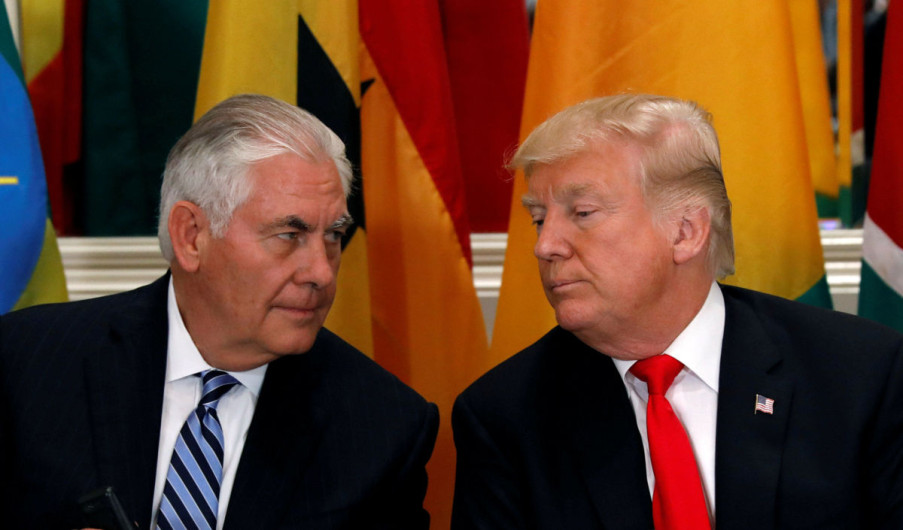Trump desmiente amenaza de renuncia de Tillerson