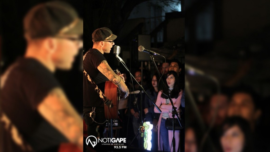 La Gusana Ciega enamora con su presentación en acústico.