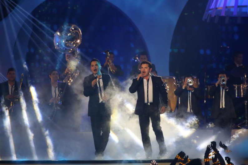 La Arrolladora Banda El Limón estrena EP “Prefiero Estar Contigo”