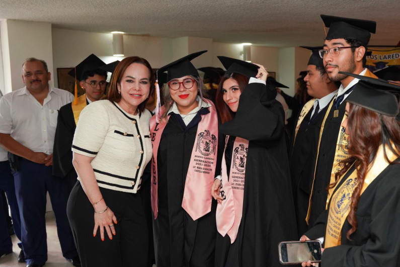 Brigada de vacunación invernal en la Casa Club refuerza la protección de adultos mayores