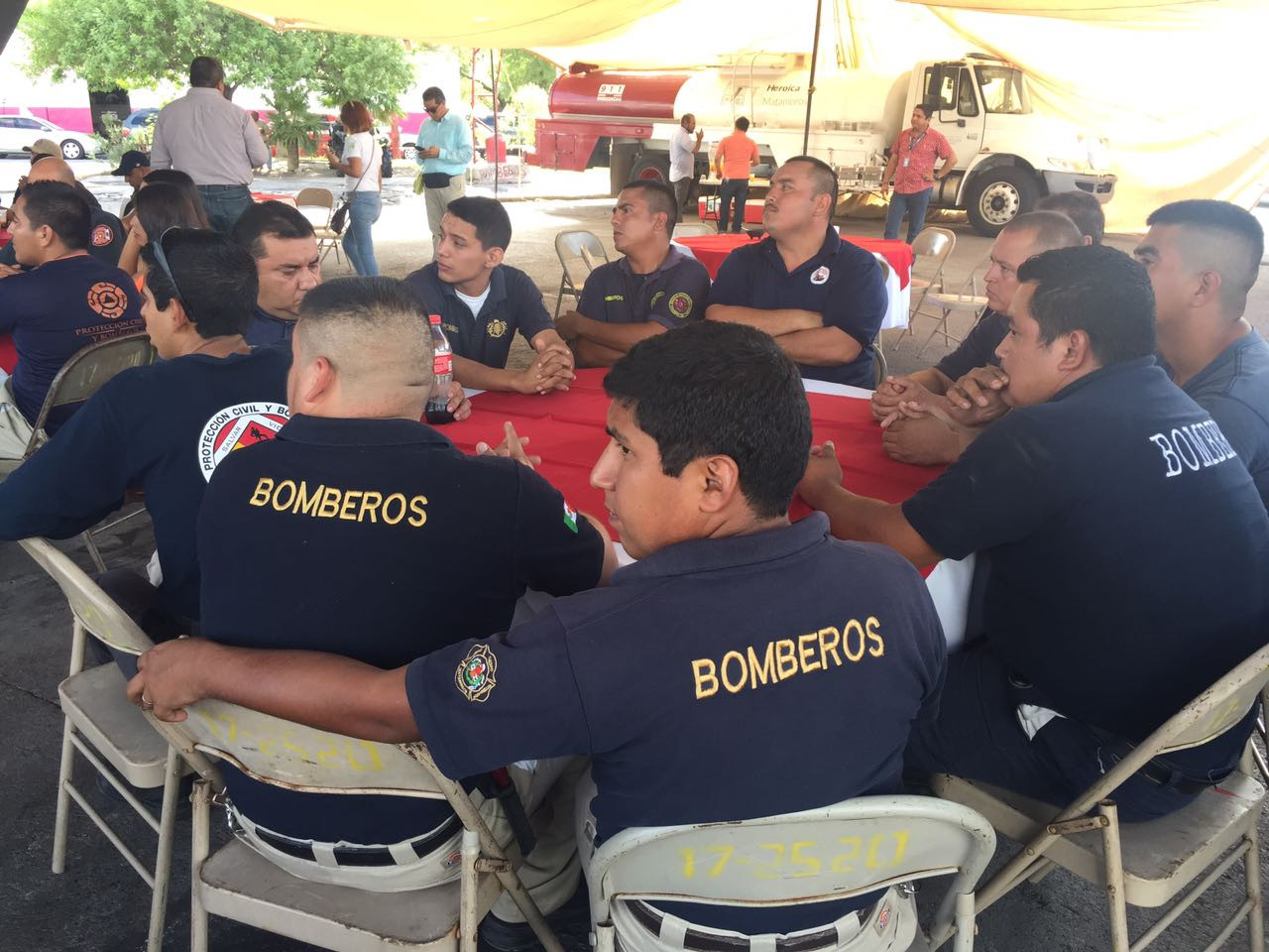 Encarecido el equipo para bomberos 