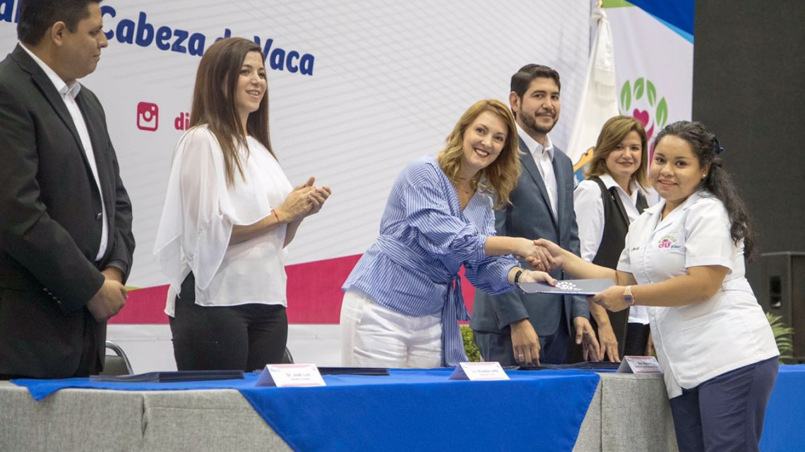 Se gradúa generación #14 de la Licenciatura en Terapia Física