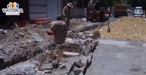 Trabajos de reposición de tubería de drenaje continúan