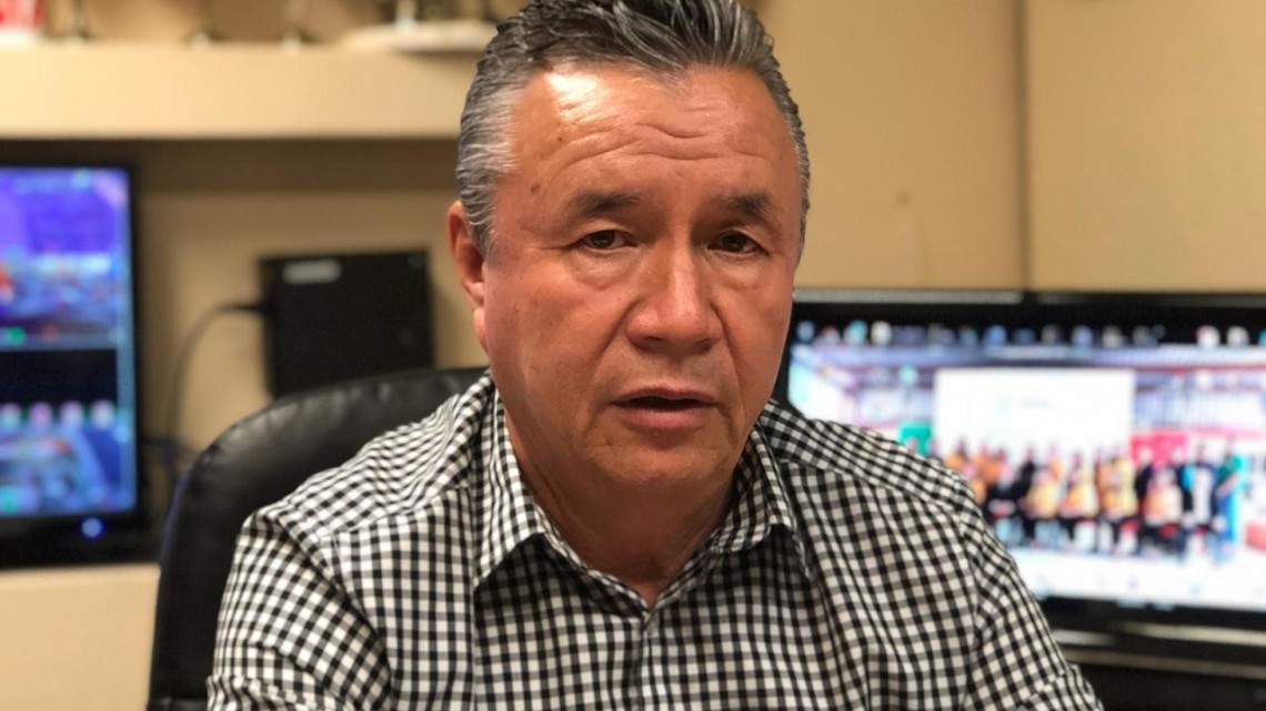 Clubes ponen de cabeza a maestros de primaria