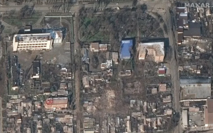 Militares rusos bombardean una base militar cerca de Polonia