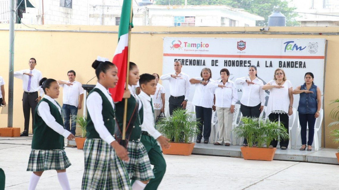 Promueve Alcaldesa valores cívicos entre niños y jóvenes